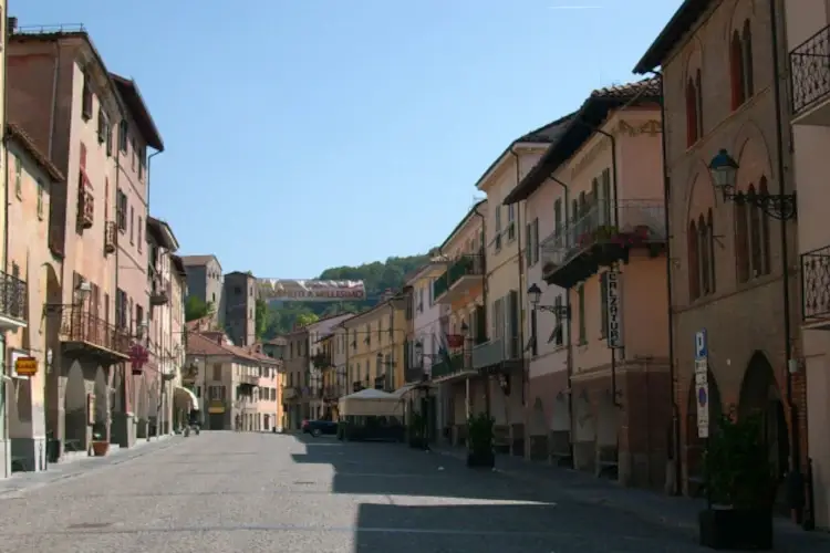 Veduta di Millesimo. Fonte: Associazione nazionale Città del tartufo  Millesimo: biodiversità e.. Festa Nazionale del Tartufo