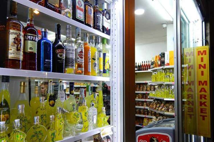 Stretta sui mini market - 