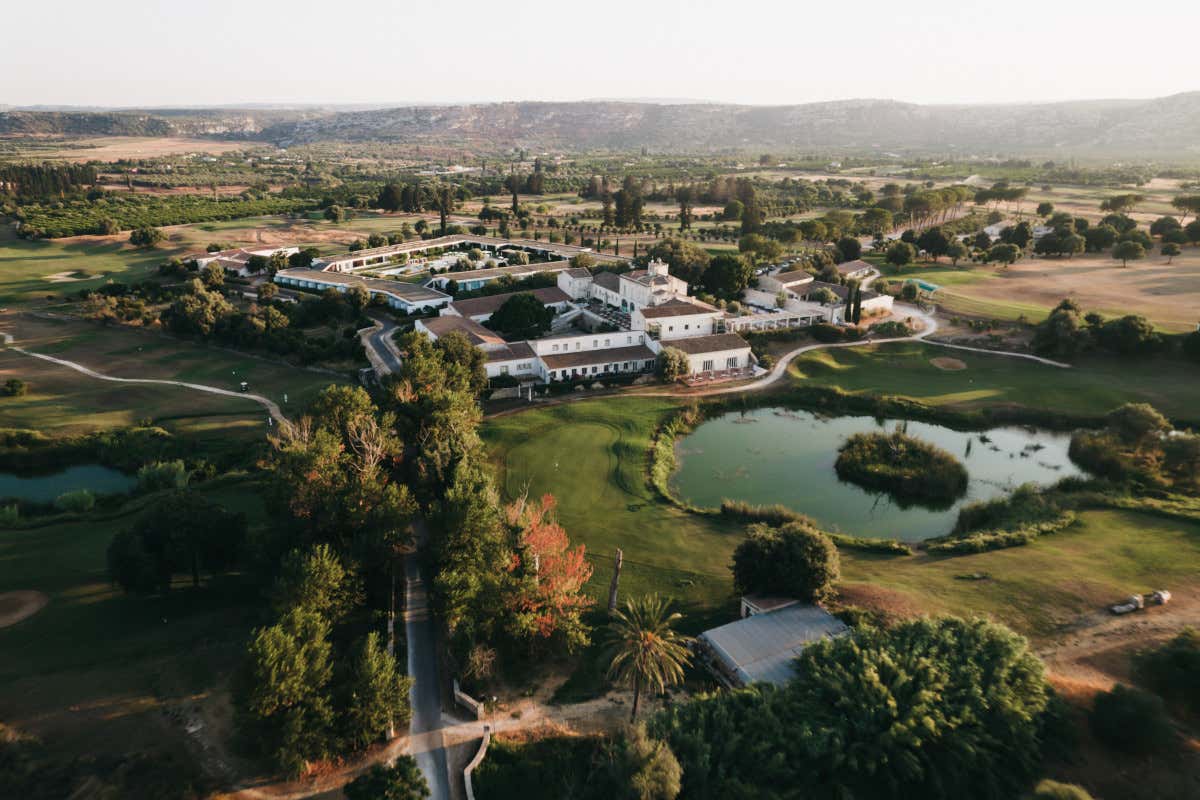Vacanze tra golf e relax nei Mira Hotels & Resorts in Toscana, Puglia e Sicilia