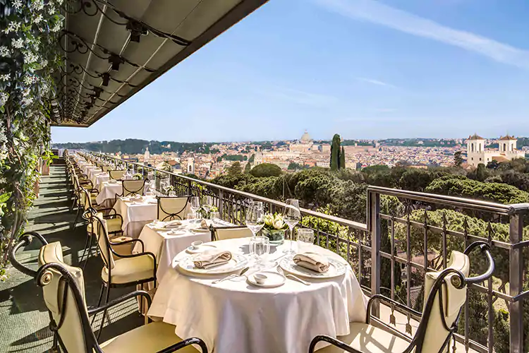 Mirabelle dell&rsquo;Hotel Splendide Royal Dove mangiare a Roma? Ta rooftop, piazze storiche e vigne