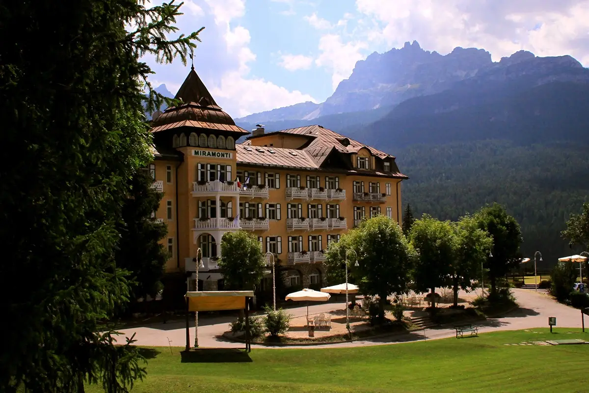 Miramonti Majestic Grand Hotel Autunno in montagna? Prova le spa degli hotel e dei rifugi di Cortina