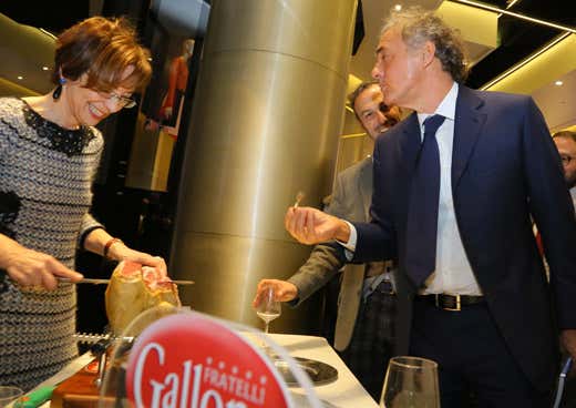 Mirella Galloni (Galloni Prosciutti) e Massimo Giletti