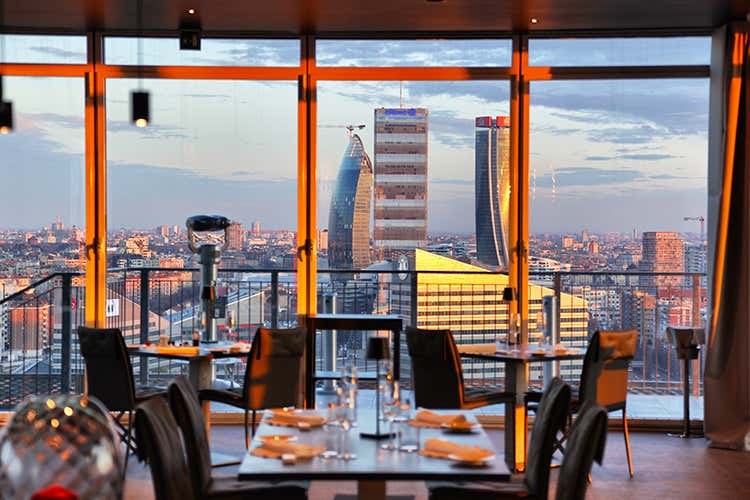 Cucina di ricerca nel cielo di Milano Riapre Mi View in cima al Portello Cucina di ricerca nel cielo di Milano Riapre Mi View in cima al Portello