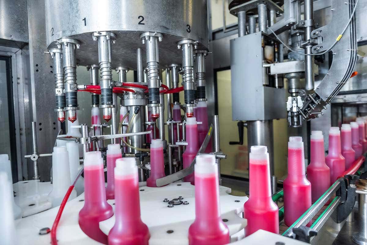 Stabilimento di produzione Mixer Cocktails I cocktails e le puree della bolognese Mixer diventano francesi Stabilimento di produzione Mixer Cocktails I cocktails e le puree della bolognese Mixer diventano francesi