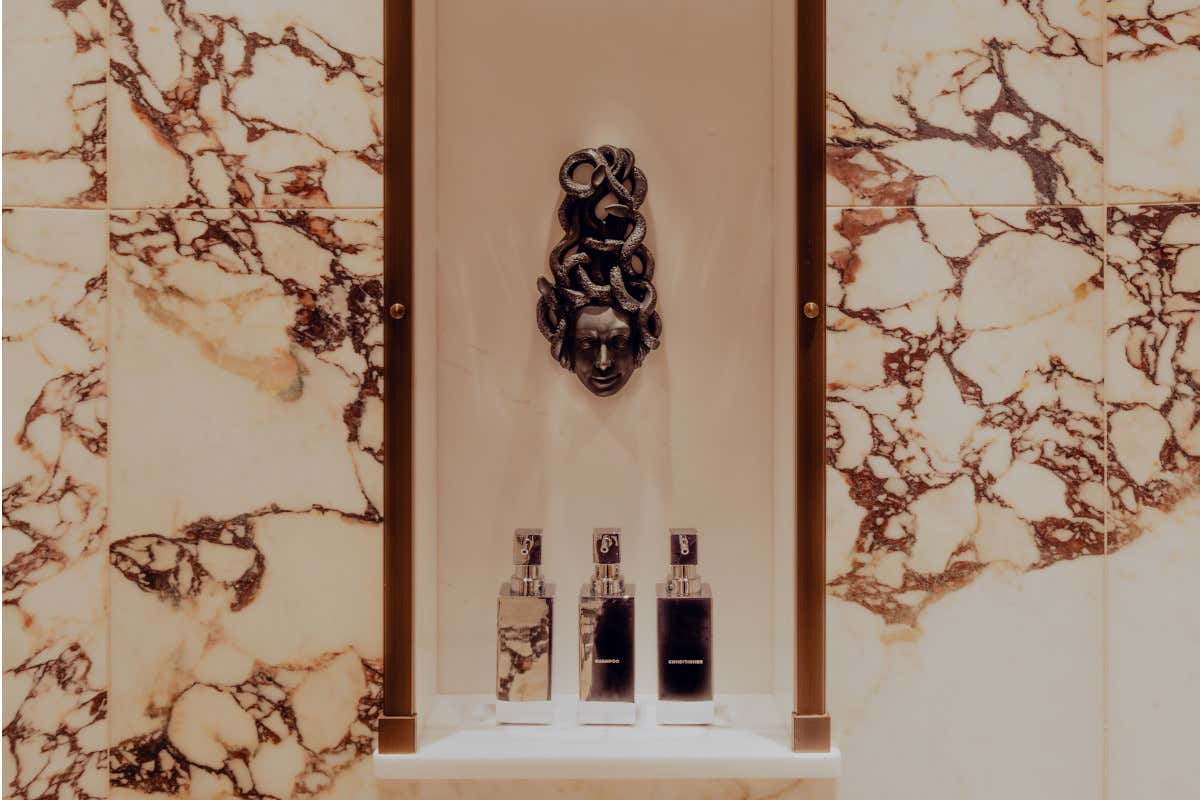 Dai binari al mare: come è il veliero Orient Express Corinthian