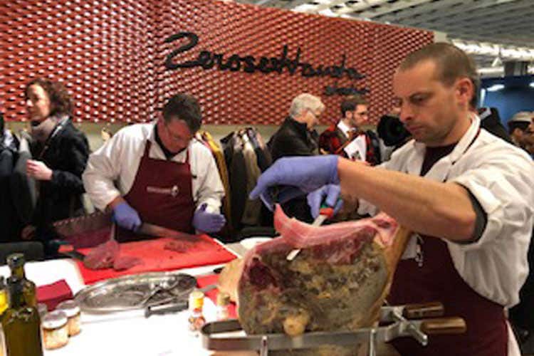 (Moda ed enogastronomiain passerella a Pitti Uomo 95) (Moda ed enogastronomiain passerella a Pitti Uomo 95)