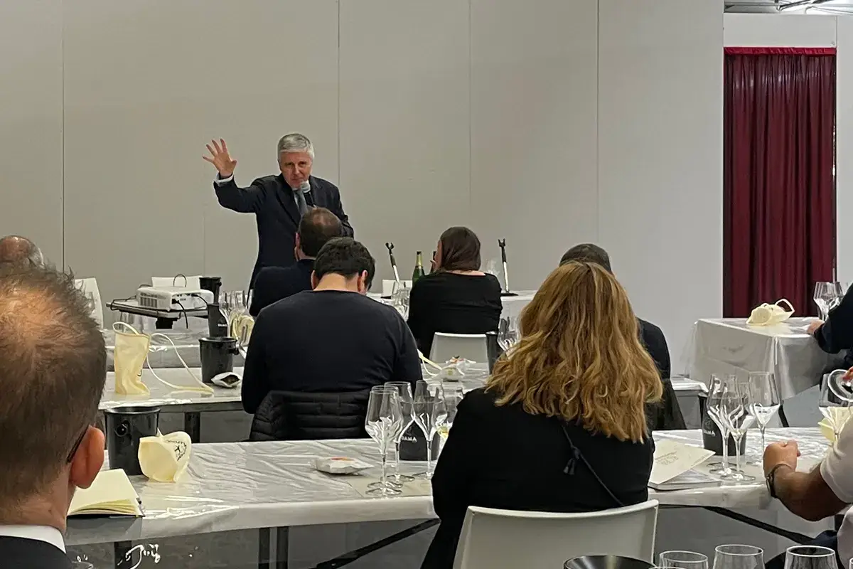 La masterclass Lunga vita allo Chardonnay! La guida di Scorsone alla scoperta delle celebri bollicine