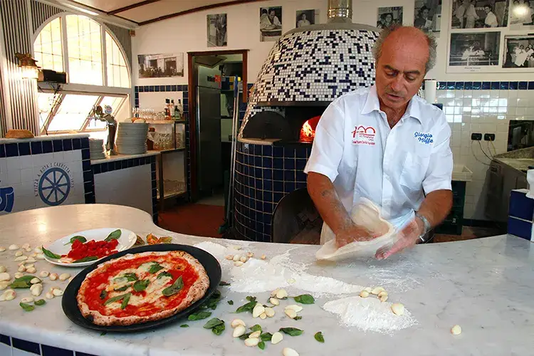Pizzeria Moffa Le migliori e le pi&ugrave; storiche: ecco le pizzerie che meritano un viaggio