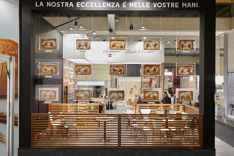 (Molino Colombo cambia look Restyling al logo e alla grafica)