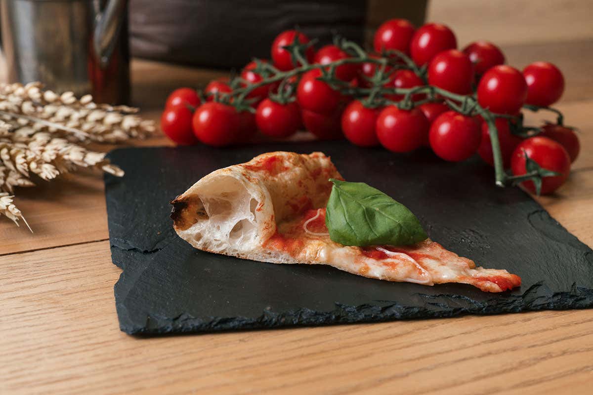 Pizza con farina Vesuvio Un vulcano di gusto e benessere!