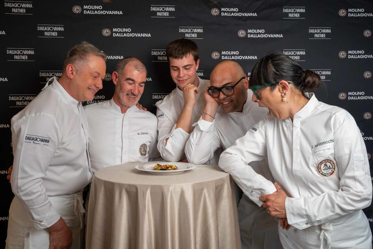 Il team Pasta: Alessandro Loda, Isa Mazzocchi, Daniele Persegani, Salvatore Polo, Walter Zanoni con Sabrina Dallagiovanna