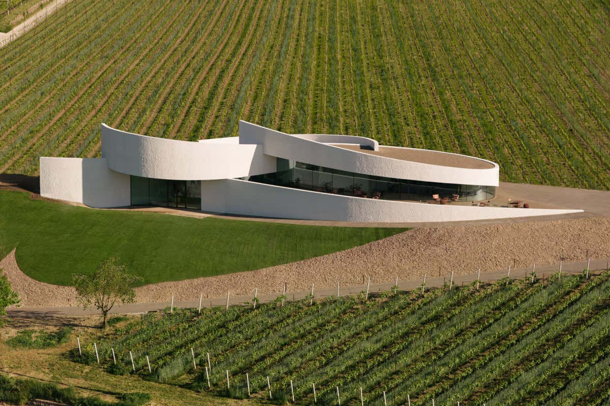 La nuova casa di Moncalisse: inaugurata la cantina nel cuore del Trentodoc