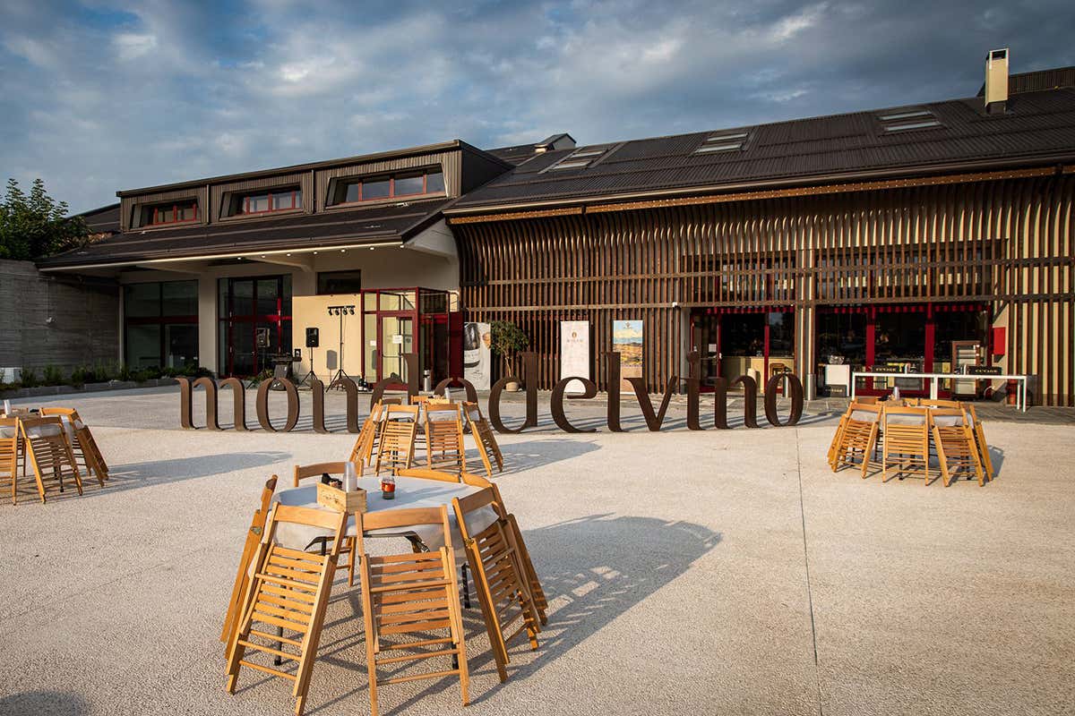 La sede di Mondo del Vino a Priocca MGM Mondo del Vino, dopo 30 anni di successi un nuovo capitolo