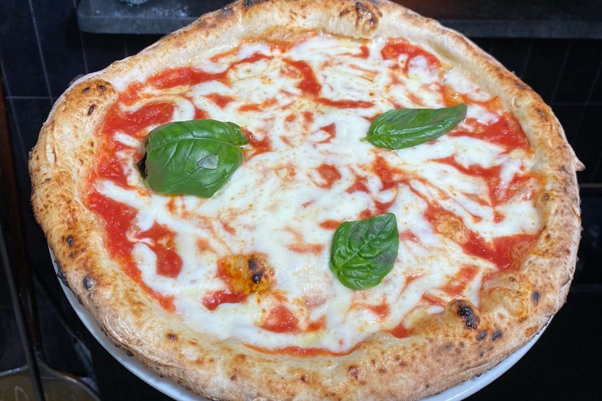 Francesco Di Ceglie firma a Caserta la Pizza Napoletana Stg

