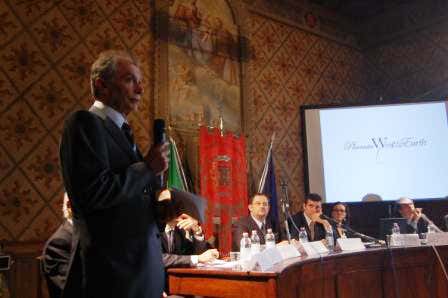 Fabio Sbordi interviene durante il forum