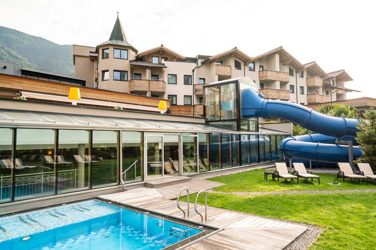 Dolomiten Residenz Sport Hotel Sillian (foto Gert Perauer) Estate in montagna in quattro imperdibili resort Dolomiten Residenz Sport Hotel Sillian (foto Gert Perauer) Estate in montagna in quattro imperdibili resort