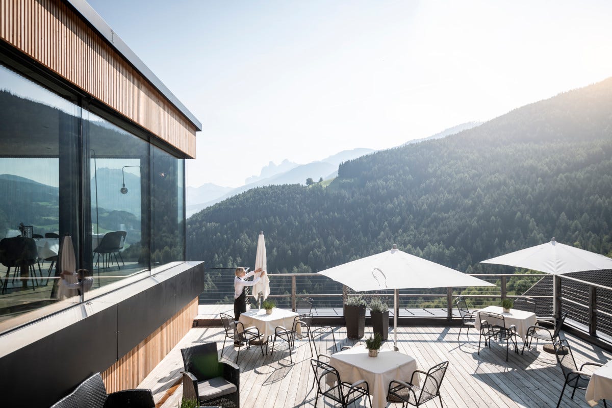Gnollhof, Terrazza panoramica Estate in montagna in quattro imperdibili resort