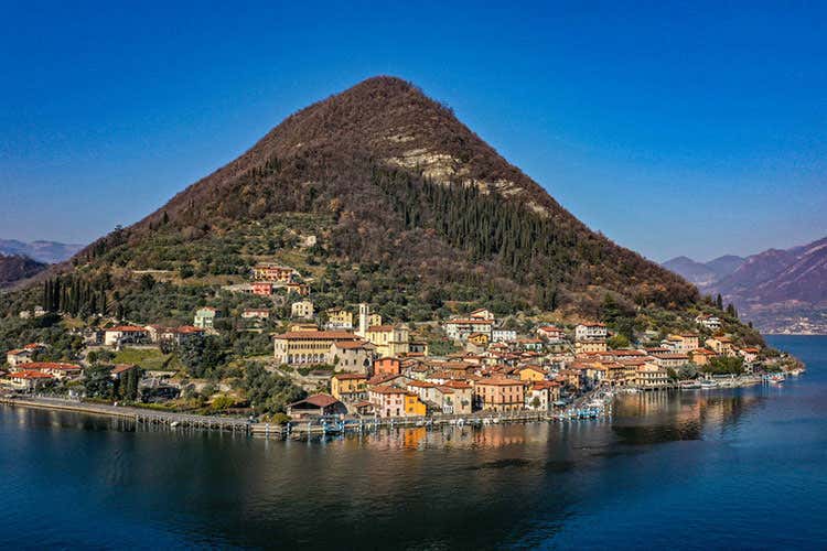 La rinascita di Montisola Incentivi per nuove famiglie? La rinascita di Montisola Incentivi per nuove famiglie?