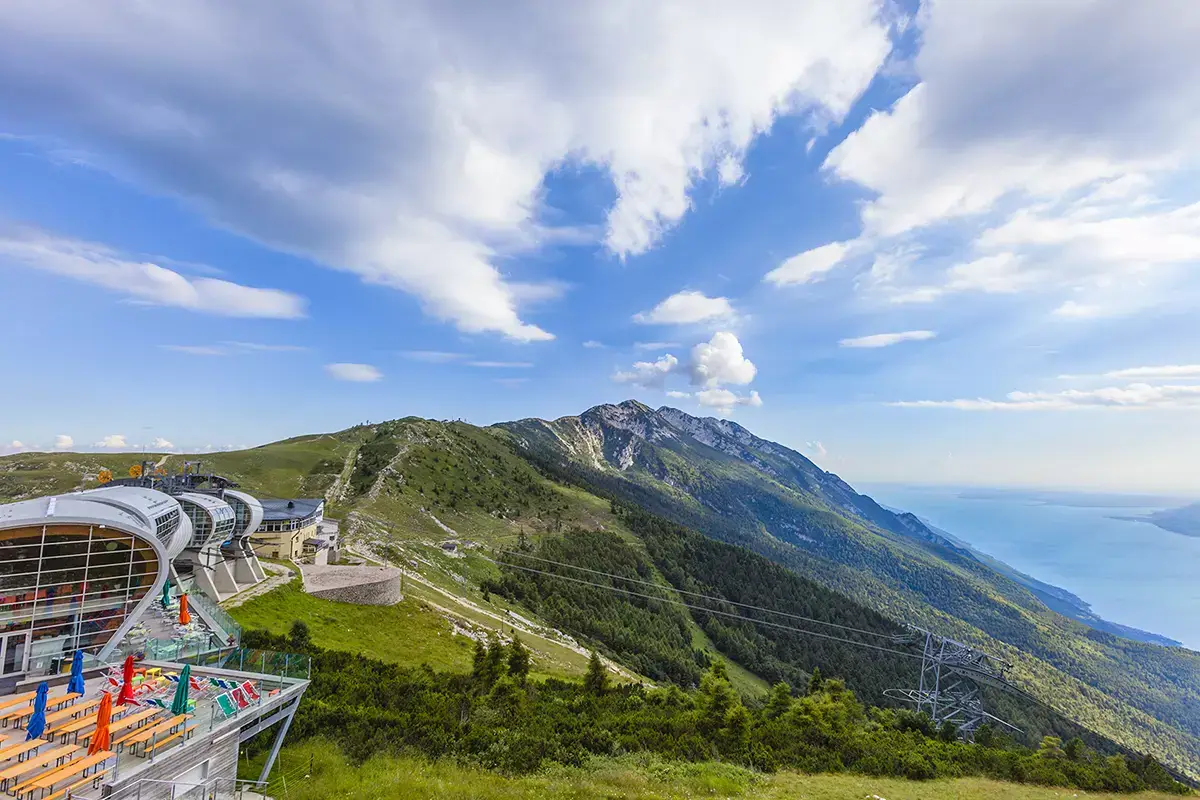 La funivia del Monte Baldo Alla scoperta del Grada veneto, tra leggende, cucina, cultura e sport tutto l&rsquo;anno