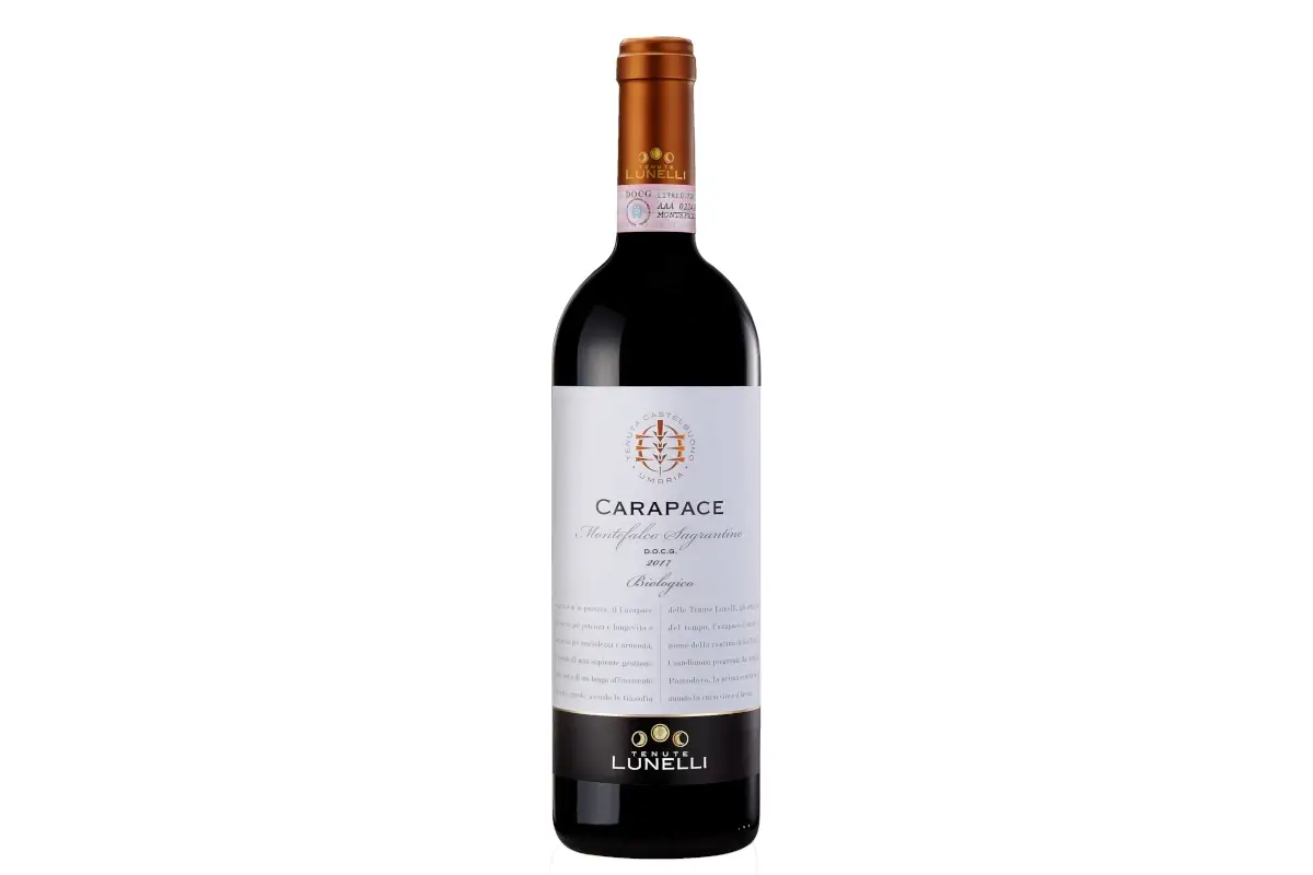 Montefalco Sagrantino Carapace 2017 biologico Tenute Lunelli, non solo Trentino: vini di qualit&agrave; tra Toscana e Umbria