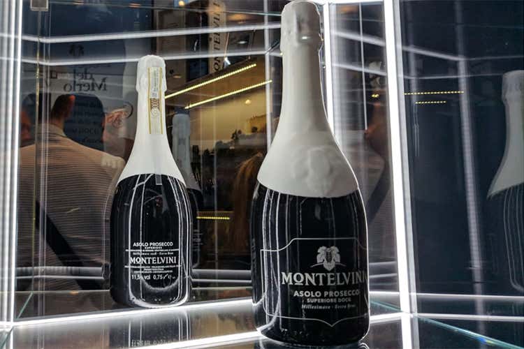 (La Limited Edition 1881 di Montelvini L'etichetta ne racconta la storia) (La Limited Edition 1881 di Montelvini L'etichetta ne racconta la storia)