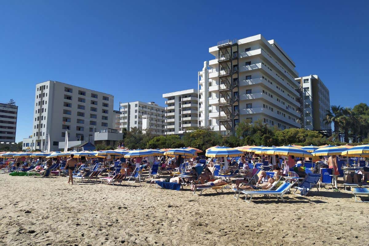 Vacanze all'ultimo minuto al Bluserena di Montesilvano assieme a 1000 turisti Vacanze all'ultimo minuto al Bluserena di Montesilvano assieme a 1000 turisti