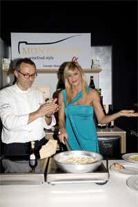 Massimo Bottura con Matilde Brandi