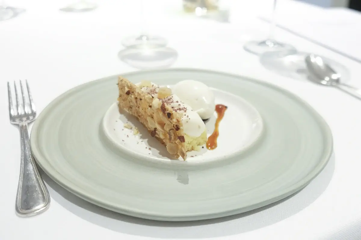Interpretazione della cassata siciliana  Ristorante Il Moro, la Sicilia e il Mediterraneo nel cuore di Monza