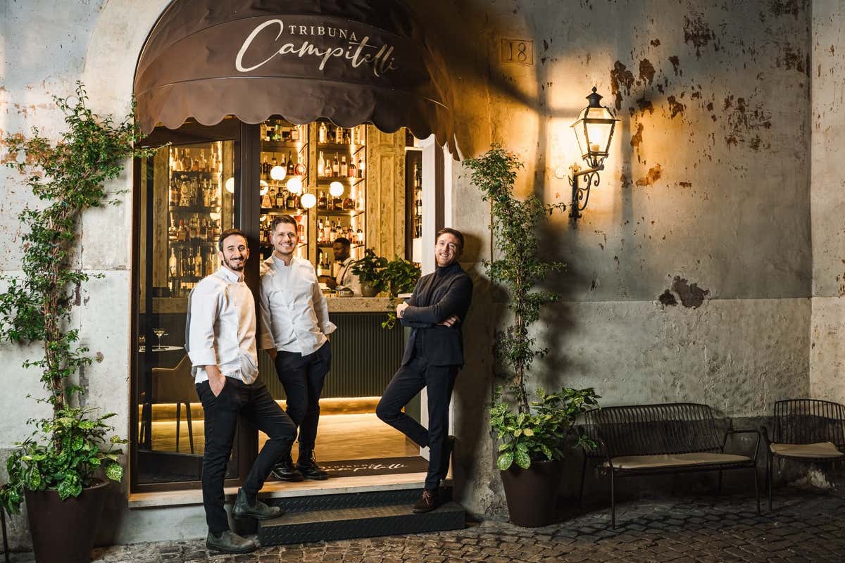 Apre Tribuna Campitelli, cucina mediterranea nel cuore più autentico di Roma Apre Tribuna Campitelli, cucina mediterranea nel cuore più autentico di Roma