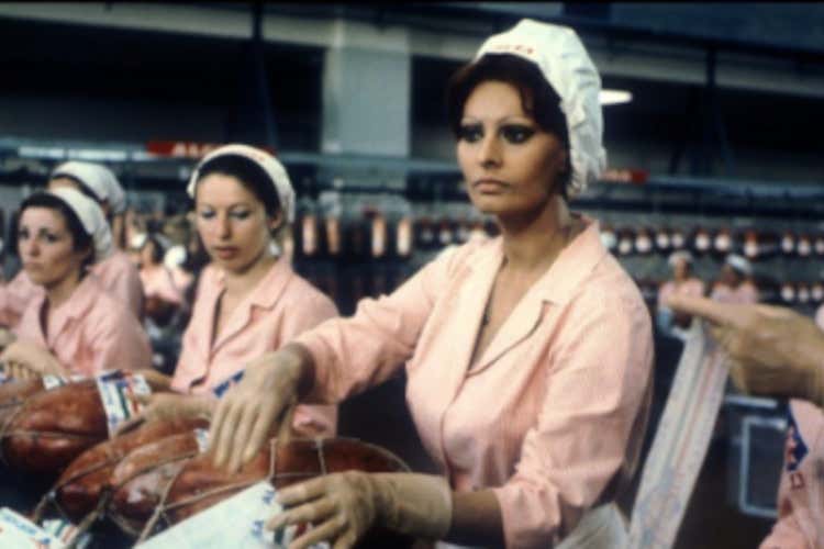 Non chiamatela solo affettato: la mortadella è un pezzo di cultura popolare Non chiamatela solo affettato: la mortadella è un pezzo di cultura popolare