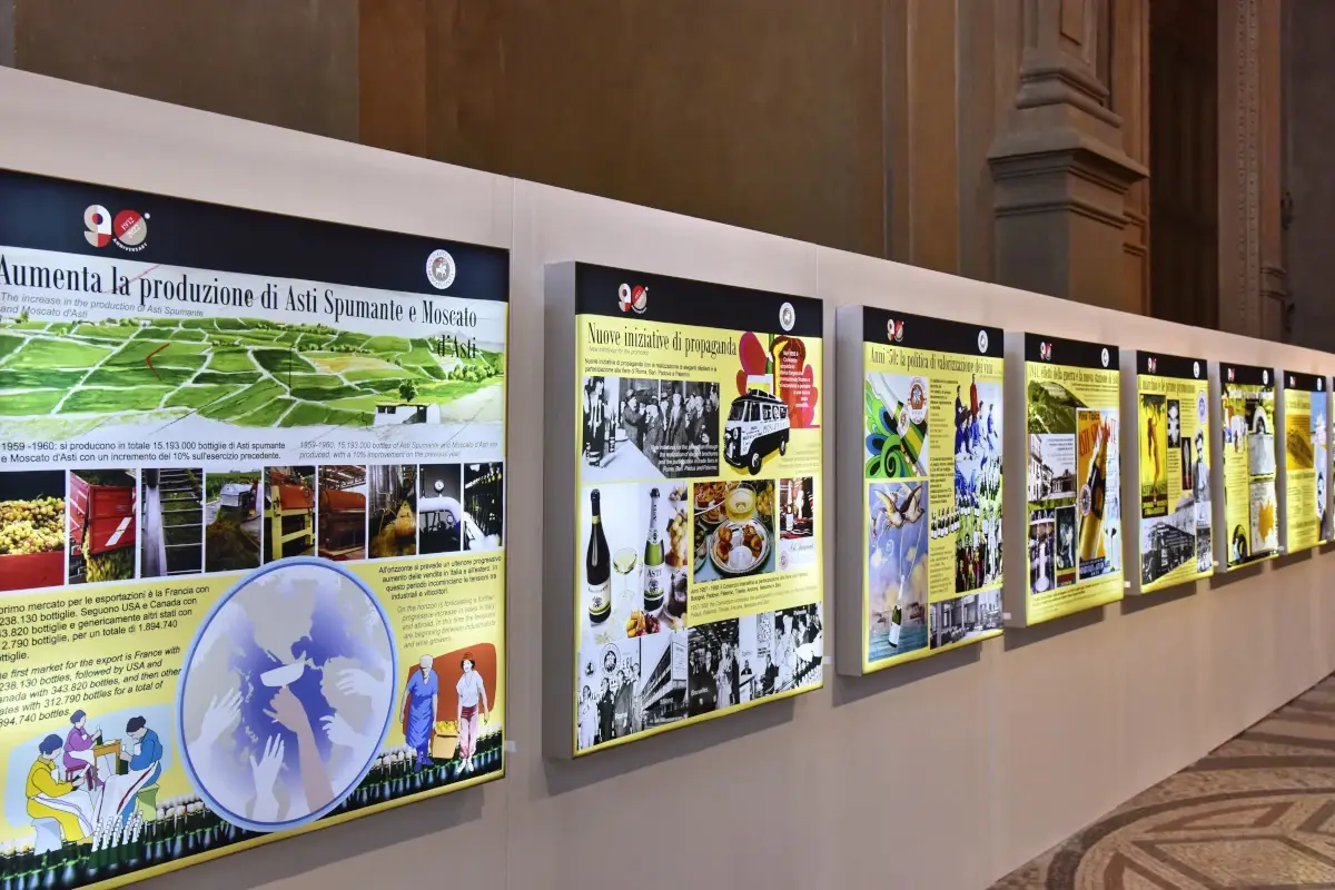 La mostra Novant&rsquo;anni di Bollicine a Torino Novant&rsquo;anni di bollicine Asti Docg, in mostra a Torino la storia di un vino cult