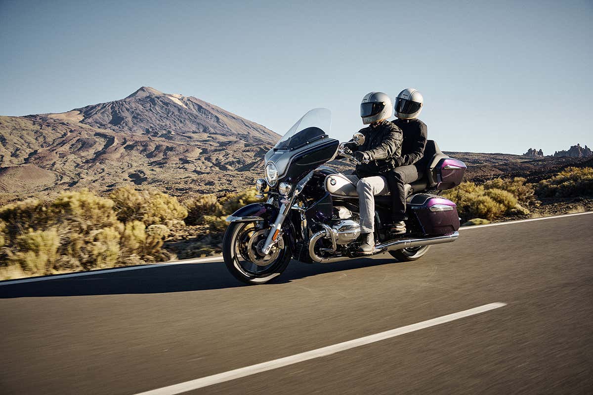 Per viaggi cool in autostrada in stile americano&nbsp; In viaggio sulla Route 66? Comodo con le nuove moto Bmw