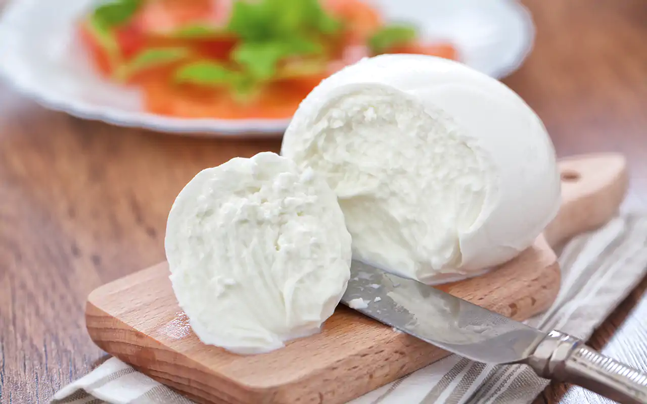 La mozzarella di bufala campana Dop &egrave; cresciuta del +21,6% dal 2015 a oggi Mozzarella di Bufala Campano Dop, crescita a doppia cifra dal 2015
