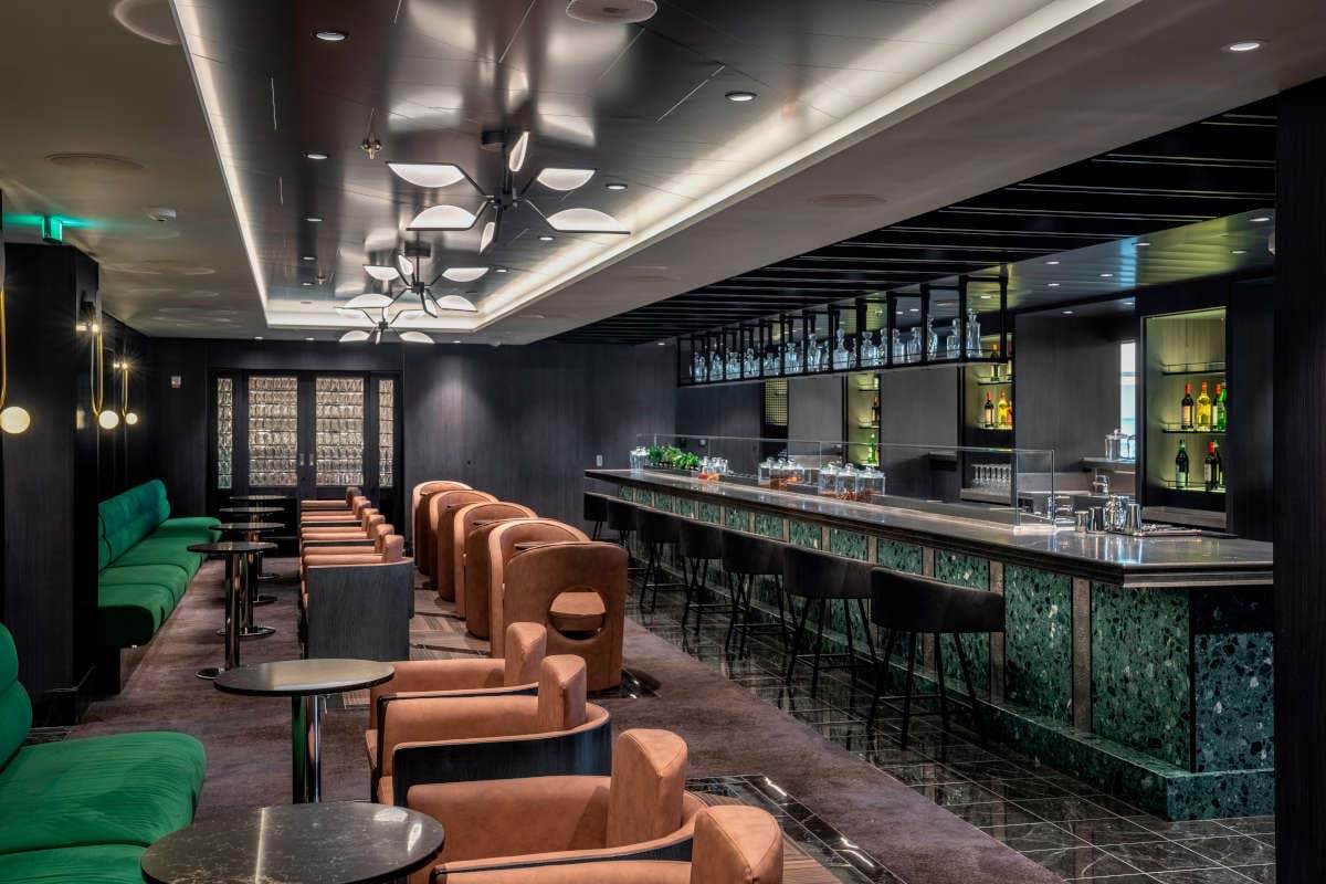 Salpa a bordo della Msc World Europa: lusso, design e benessere in mezzo al mare