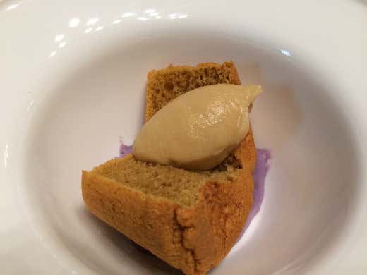 Muffin con fondo di patata dolce viola e sorbetto al Fernet Muffin con fondo di patata dolce viola e sorbetto al Fernet