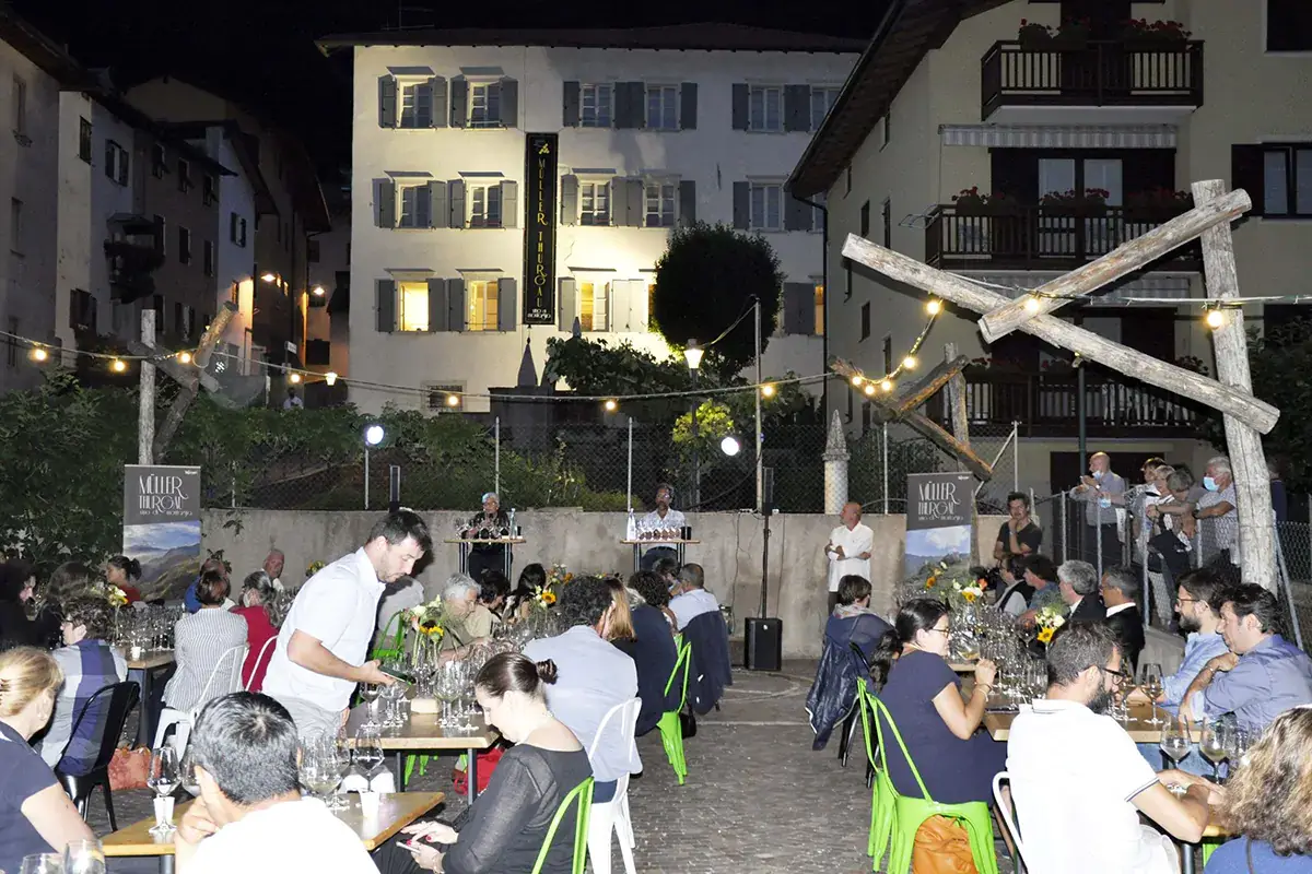 Un'immagine della serata M&uuml;ller Thurgau, 17 Medaglie d'Oro per un vino che non si ferma all'aperitivo