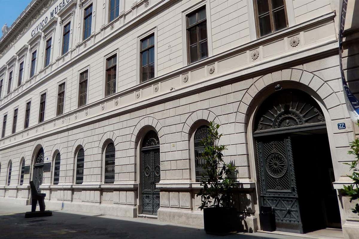 Il museo è ospitato in un ottocentesco palazzo sulle rive Mostre, a Trieste un viaggio in Normandia con gli Impressionisti Il museo è ospitato in un ottocentesco palazzo sulle rive Mostre, a Trieste un viaggio in Normandia con gli Impressionisti