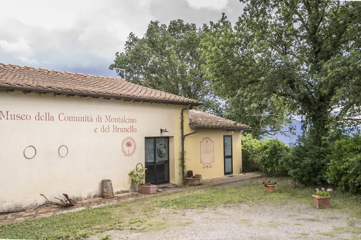 Il Museo della Comunit&agrave; di Montalcino e Brunello Il Brunello di Montalcino della Fattoria dei Barbi, alle radici di un successo