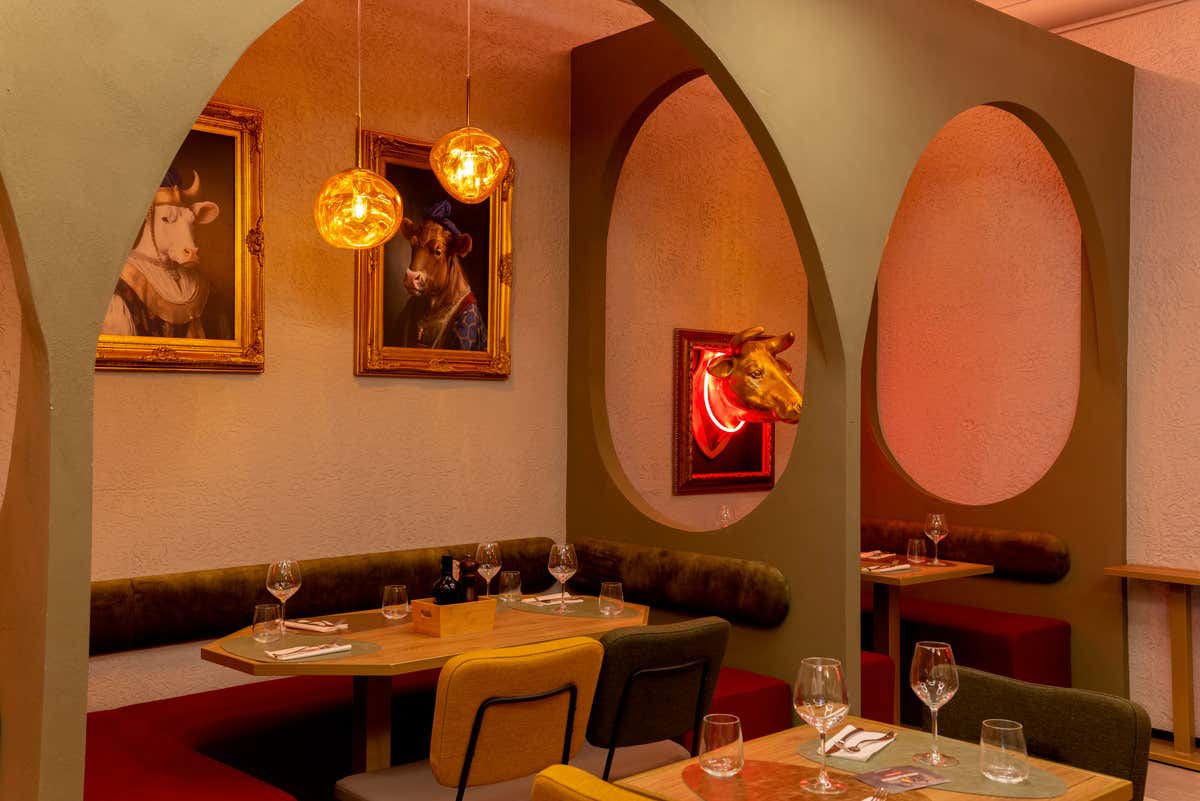  L’intero progetto è stato ideato e curato dalla Molaro Graphic, agenzia di comunicazione campana.    A Firenze un nuovo format di ristorante: apre “Il Museo della Bistecca”