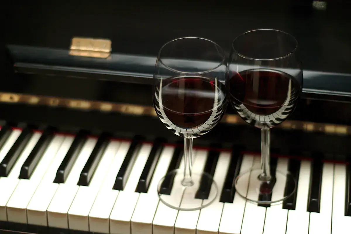 Con Festival Vini Gusti in musica, spazio a musica classica e degustazioni Vino, teatro e musica: la ricetta per allungare la stagione turistica friulana