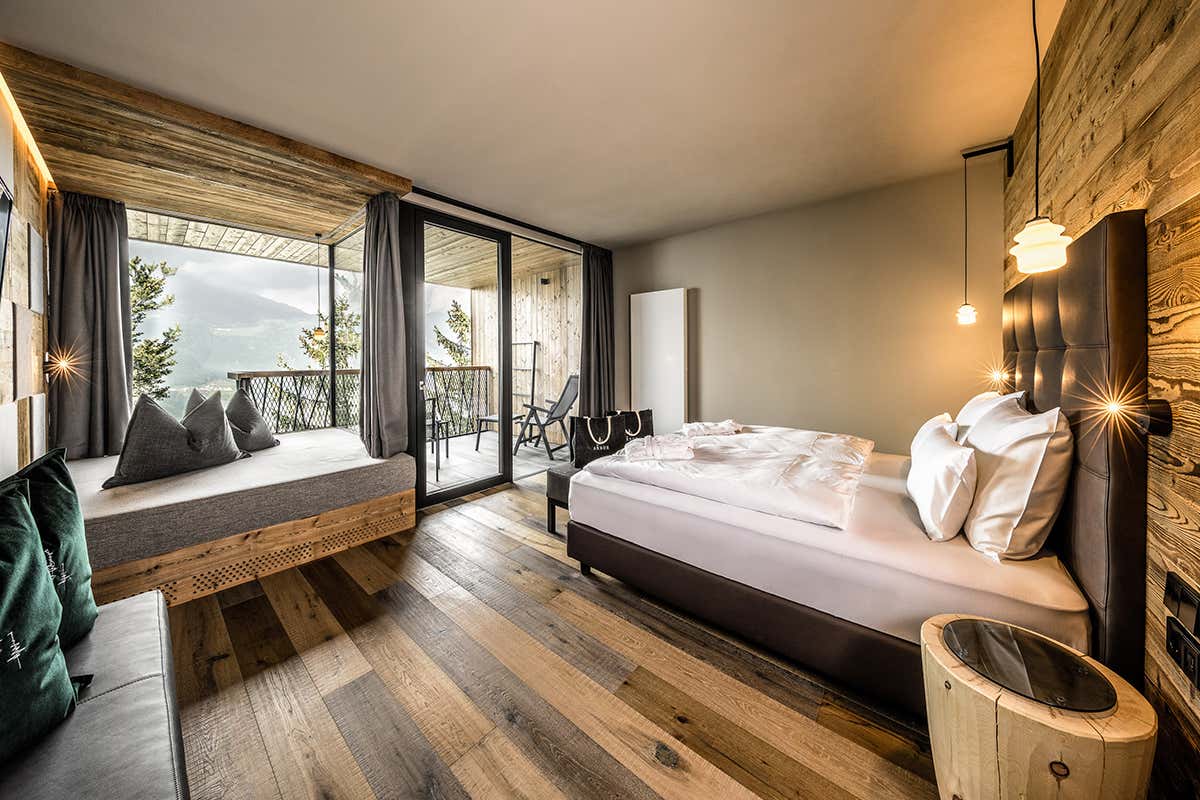 Negli hotel di lusso stanno scomparendo le camere singole: cosa sta cambiando nelle nuove stanze - Una delle suite del My Arbor Dolomites Una delle suite del My Arbor Dolomites