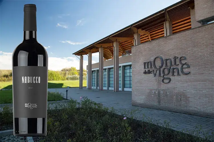 Il rinnovato Nabucco 2018 di Monte delle Vigne Nabucco 2018, veste sostenibile Monte delle Vigne, un nuovo pack
