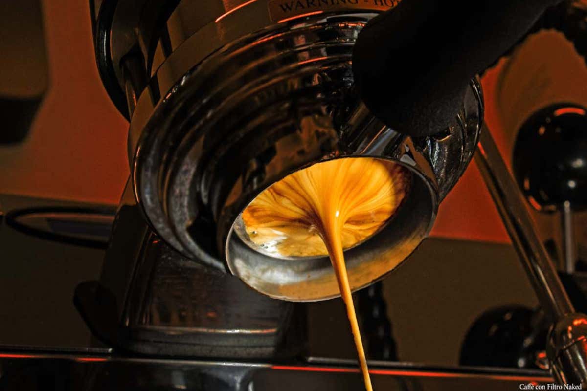 Un caffè riconoscibile, unico e sensazionale in un gusto italiano Un caffè riconoscibile, unico e sensazionale in un gusto italiano