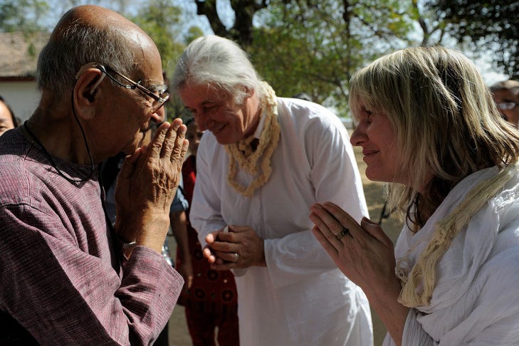 Namastè -Il Namastè contro il Coronavirus Dall'India il saluto più salutare