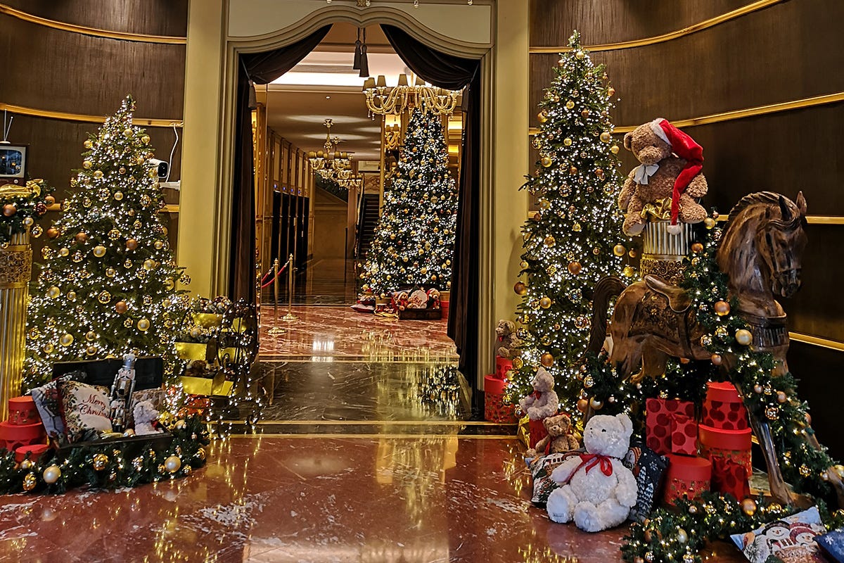Natale in perfetto stile milanese Natale e feste regali al Principe di Savoia di Milano