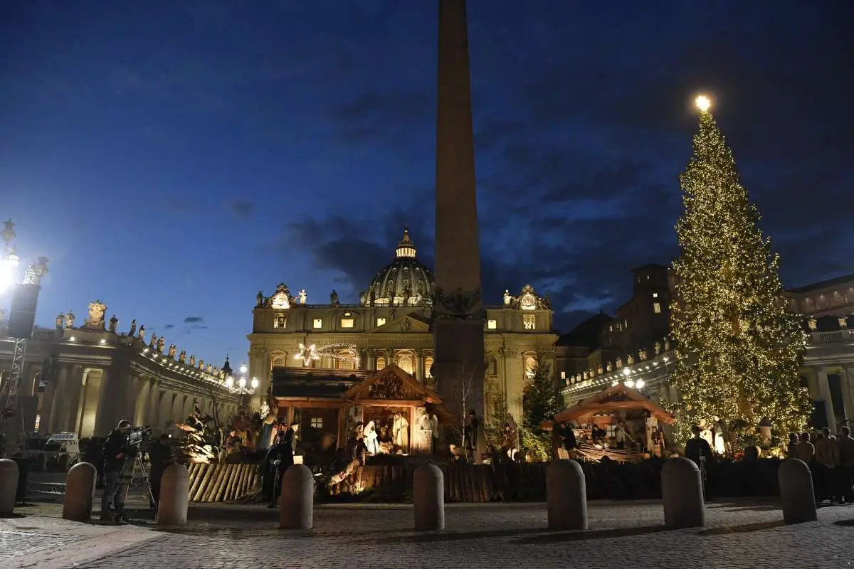 Albero e Presepe in piazza San Pietro. Foto: Vatican Media&nbsp; ACI Group 