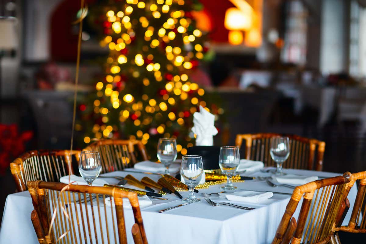 Natale al ristorante, come preparare una mise en place di tendenza Natale al ristorante, come preparare una mise en place di tendenza