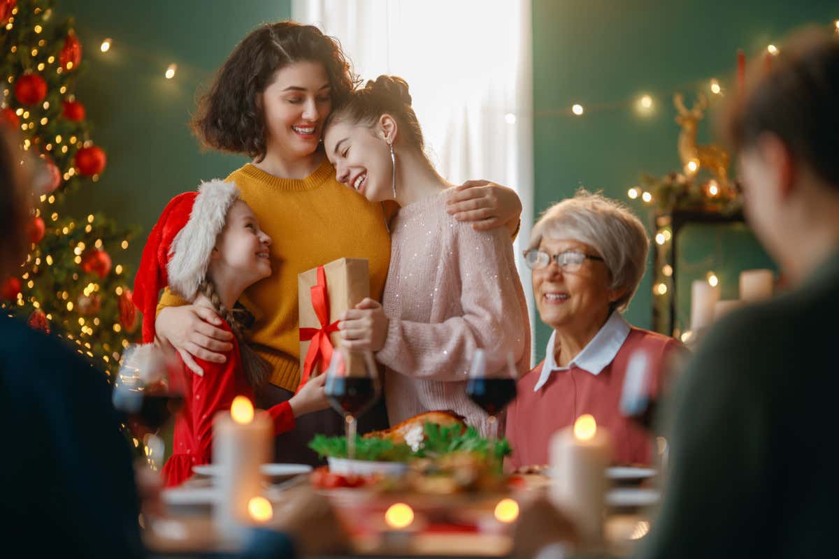 Natale a tavola in famiglia: il galateo minimo per non rovinarsi le feste