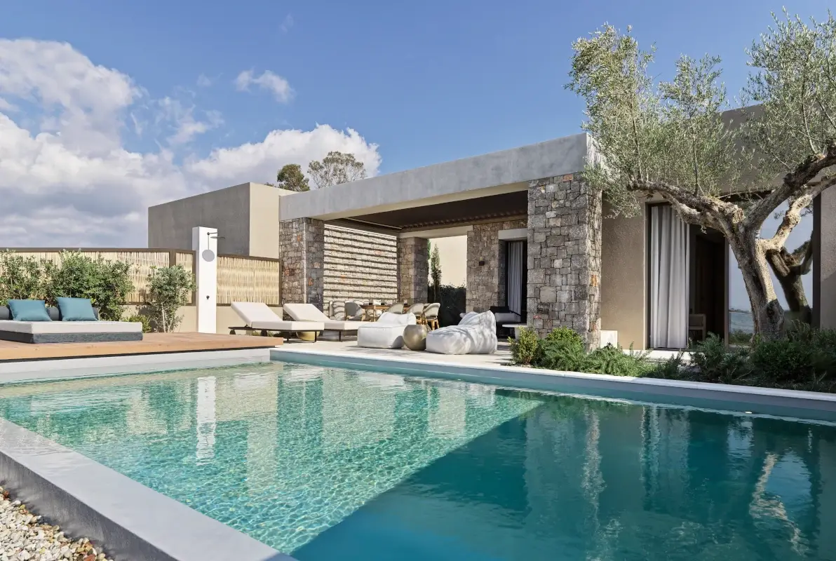 Stile locale, ma moderno W Costa Navarino, un rifugio greco tra wild e design locale