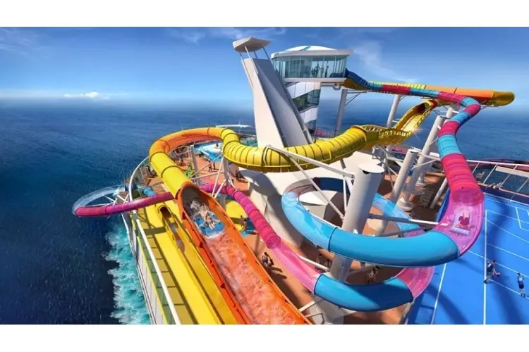 Blaster della Navigator of the Seas &ldquo;Sulla mia &egrave; pi&ugrave; grande&rdquo;: ecco i record e le curiosit&agrave; delle navi da crociera